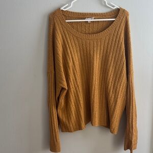 SO Women's Ribbed Knit Sweater - Tan